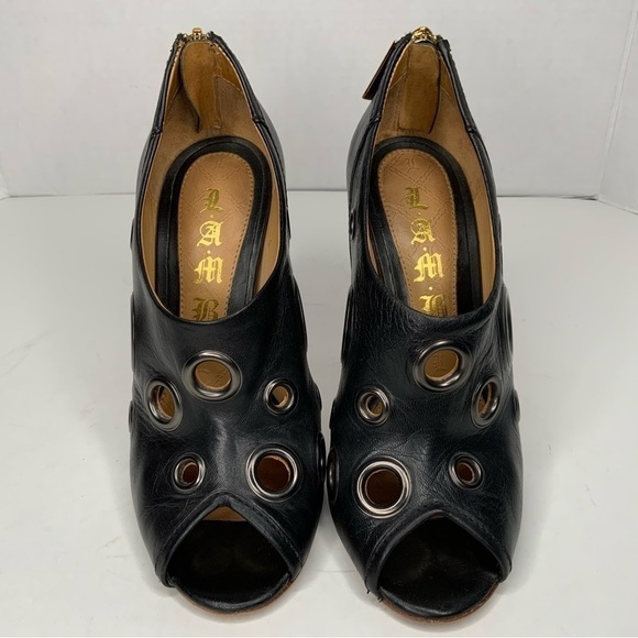 L.A.M.B Gwen Stefani high heel shoes. - Picture 3 of 11